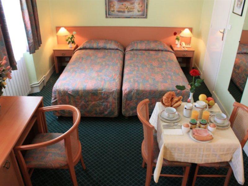 Belta Hotel Paris Oda fotoğraf